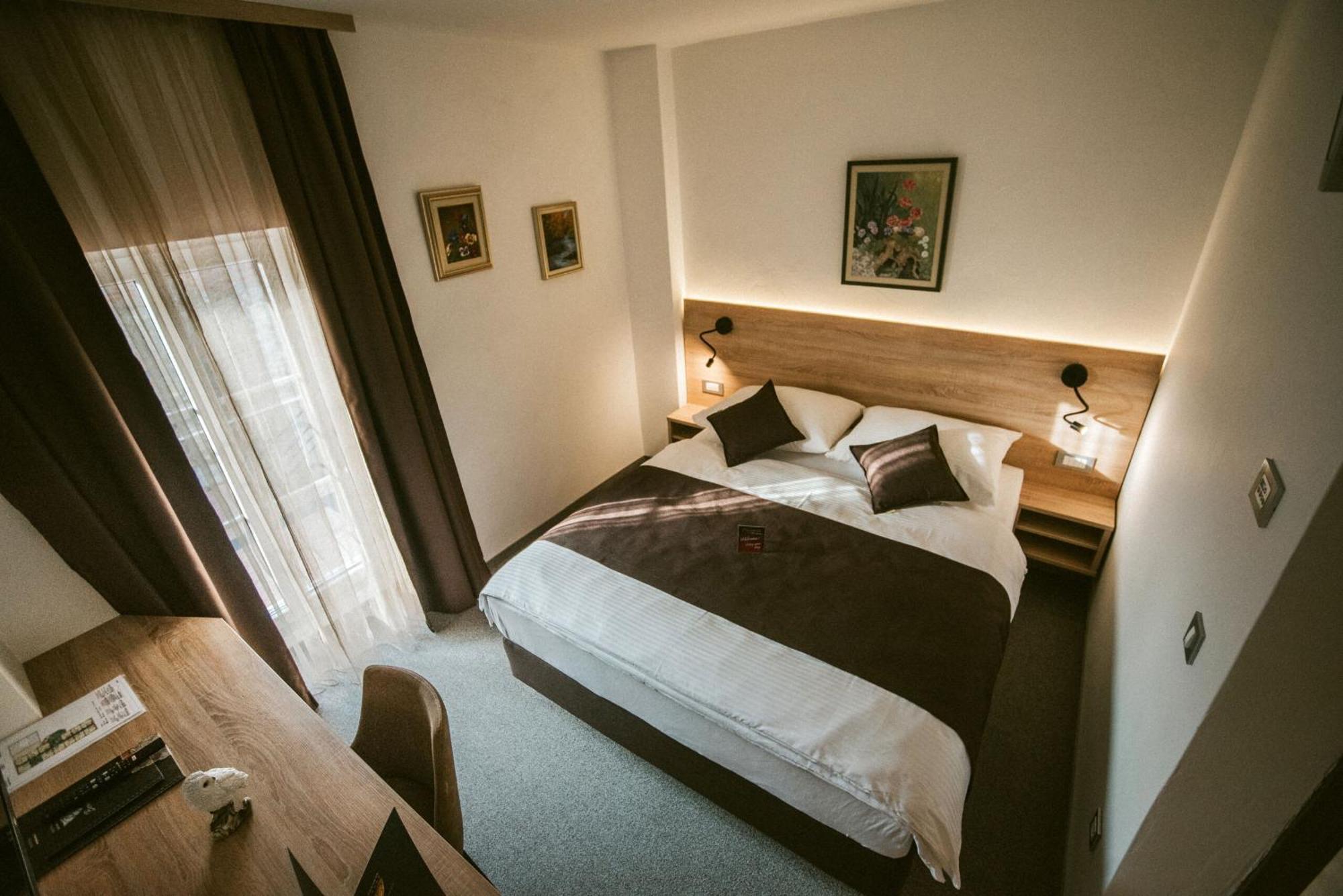Hotel Pansion Bernarda Nova à Varazdinske Toplice Extérieur photo