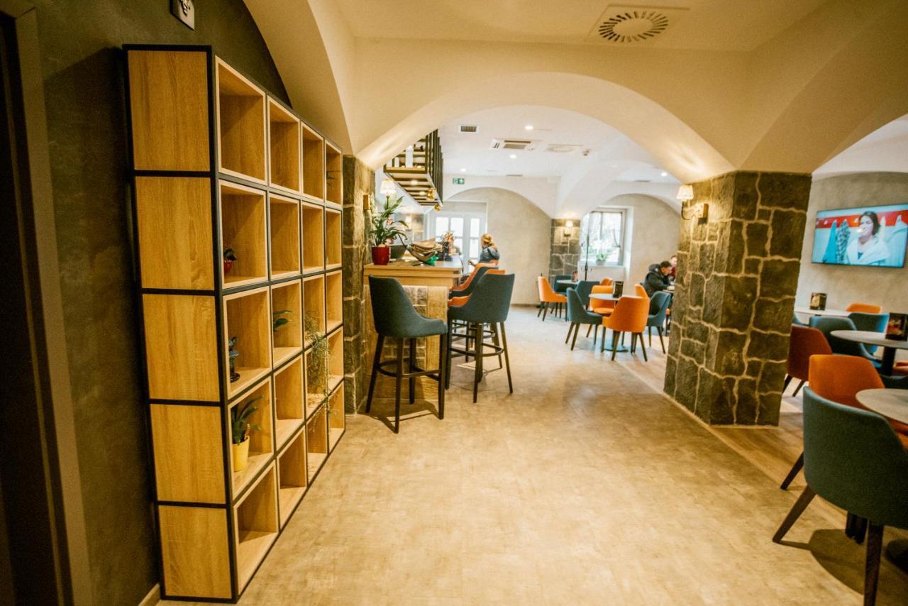 Hotel Pansion Bernarda Nova à Varazdinske Toplice Extérieur photo
