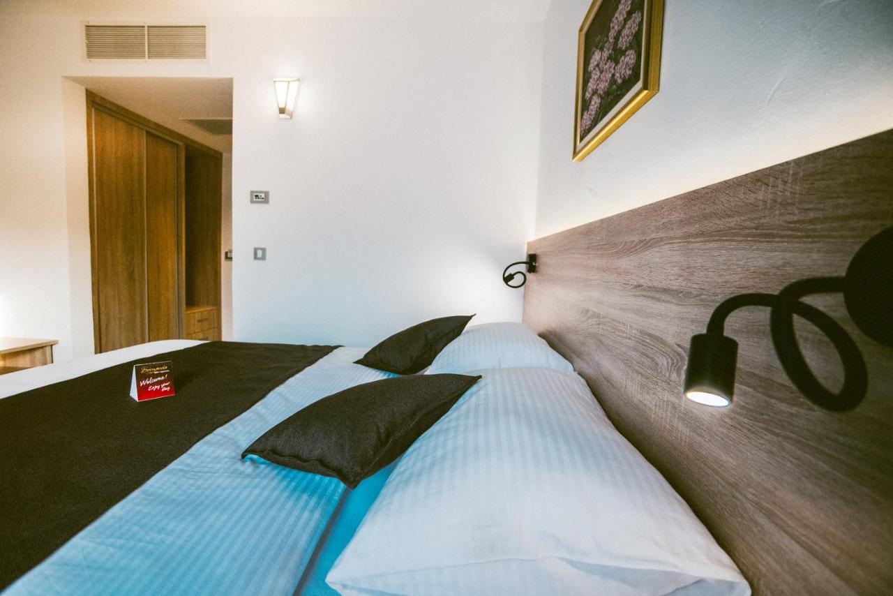 Hotel Pansion Bernarda Nova à Varazdinske Toplice Extérieur photo